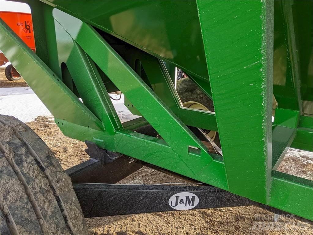 J&M 755SD Ремаркета за зърно / силаж
