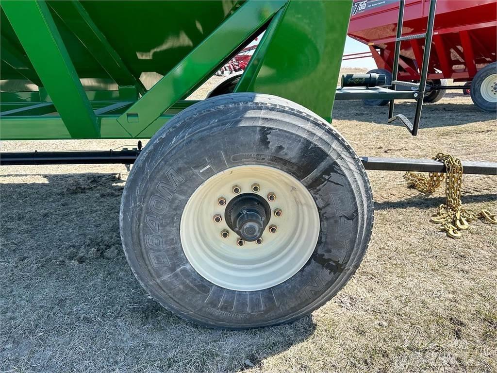 J&M 755SD Ремаркета за зърно / силаж
