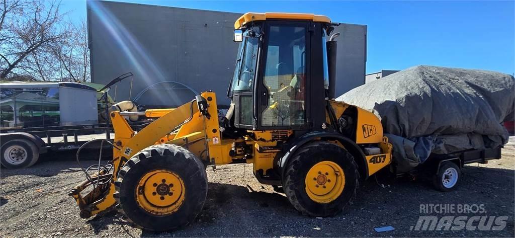 JCB 407 Колесни товарачи