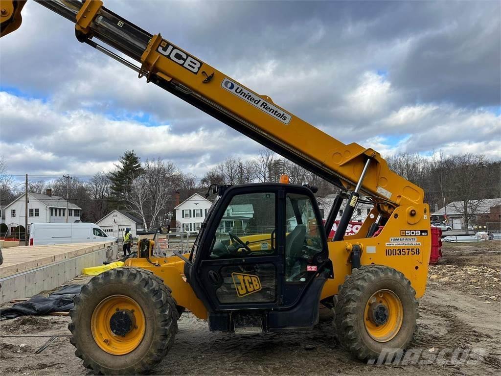 JCB 509-42 Телескопични товарачи