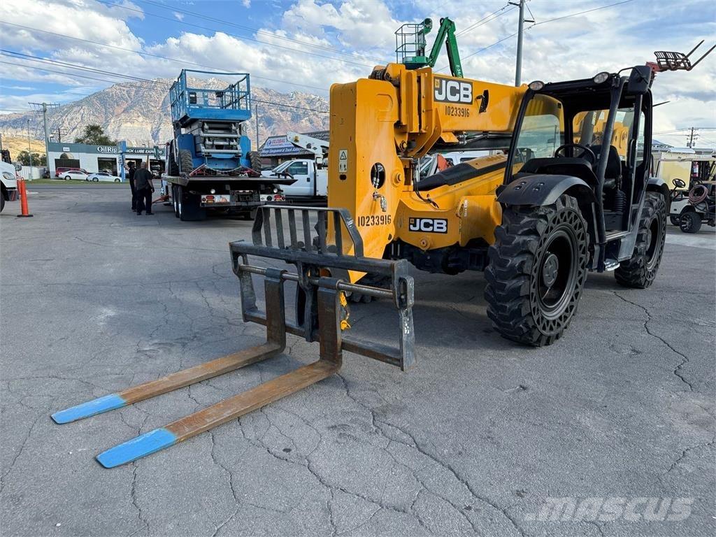 JCB 509-42 Телескопични товарачи