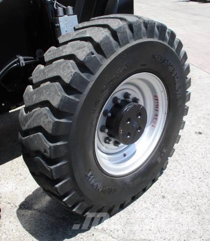 JLG 1055 Телескопични товарачи