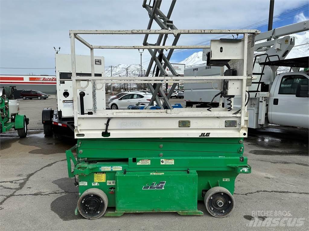 JLG 1932RS Ножични работни платформи
