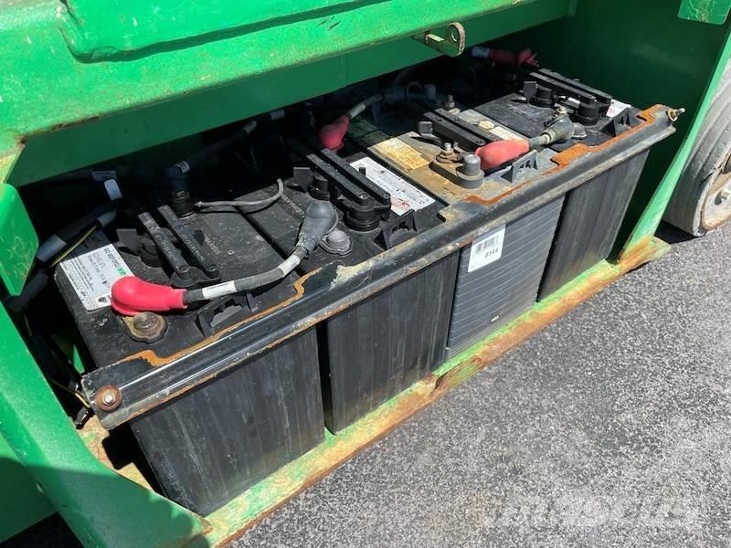 JLG 1932RS Ножични работни платформи