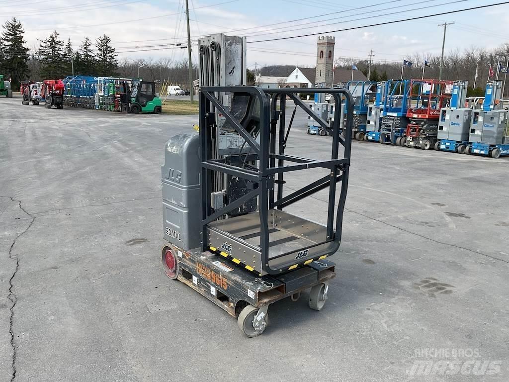 JLG 20MVL Вертикални мачтови повдигачи
