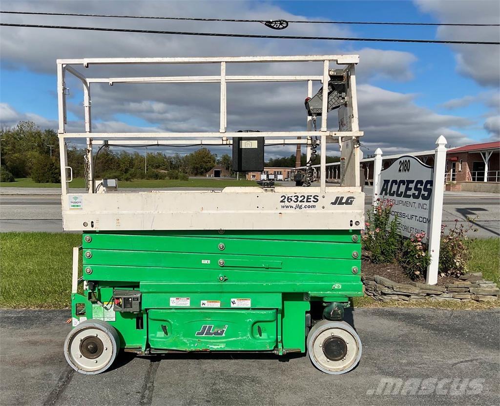JLG 2632ES Ножични работни платформи