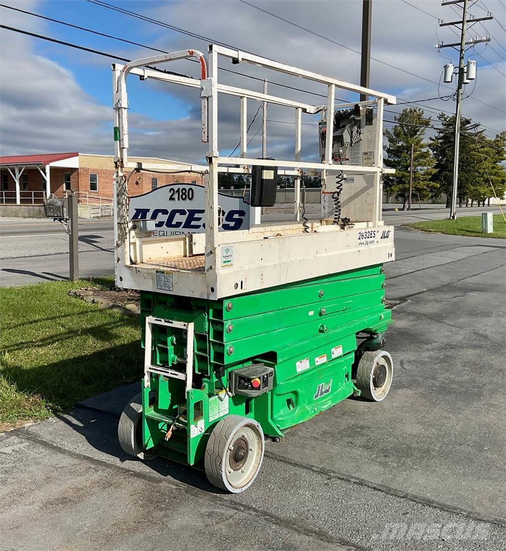 JLG 2632ES Ножични работни платформи