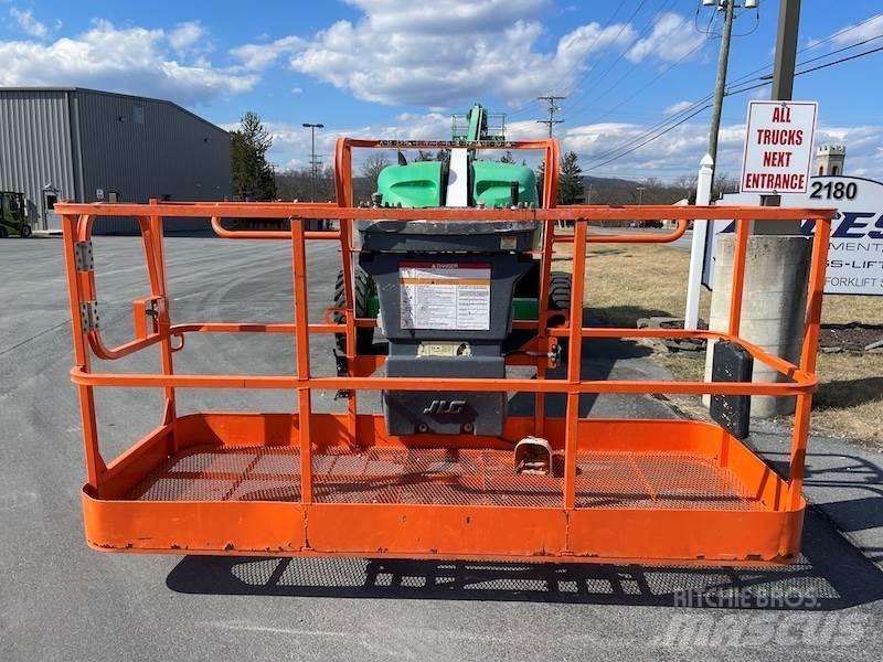 JLG 400S Телескопични повдигачи
