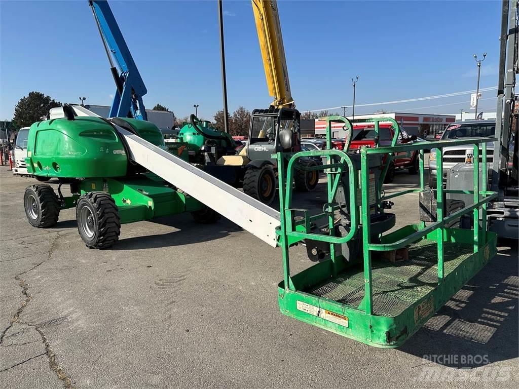 JLG 400S Телескопични повдигачи
