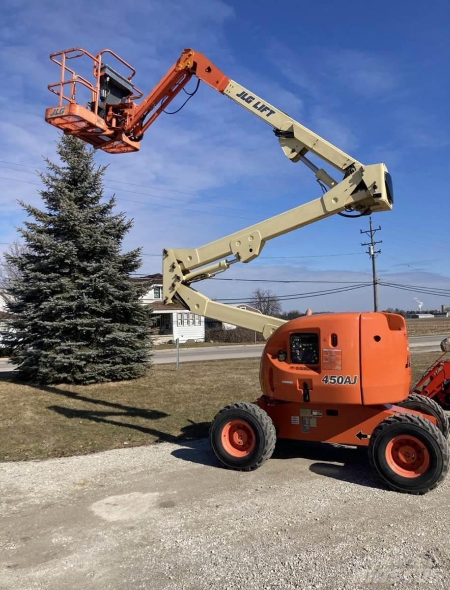 JLG 450AJ Вертикални мачтови повдигачи
