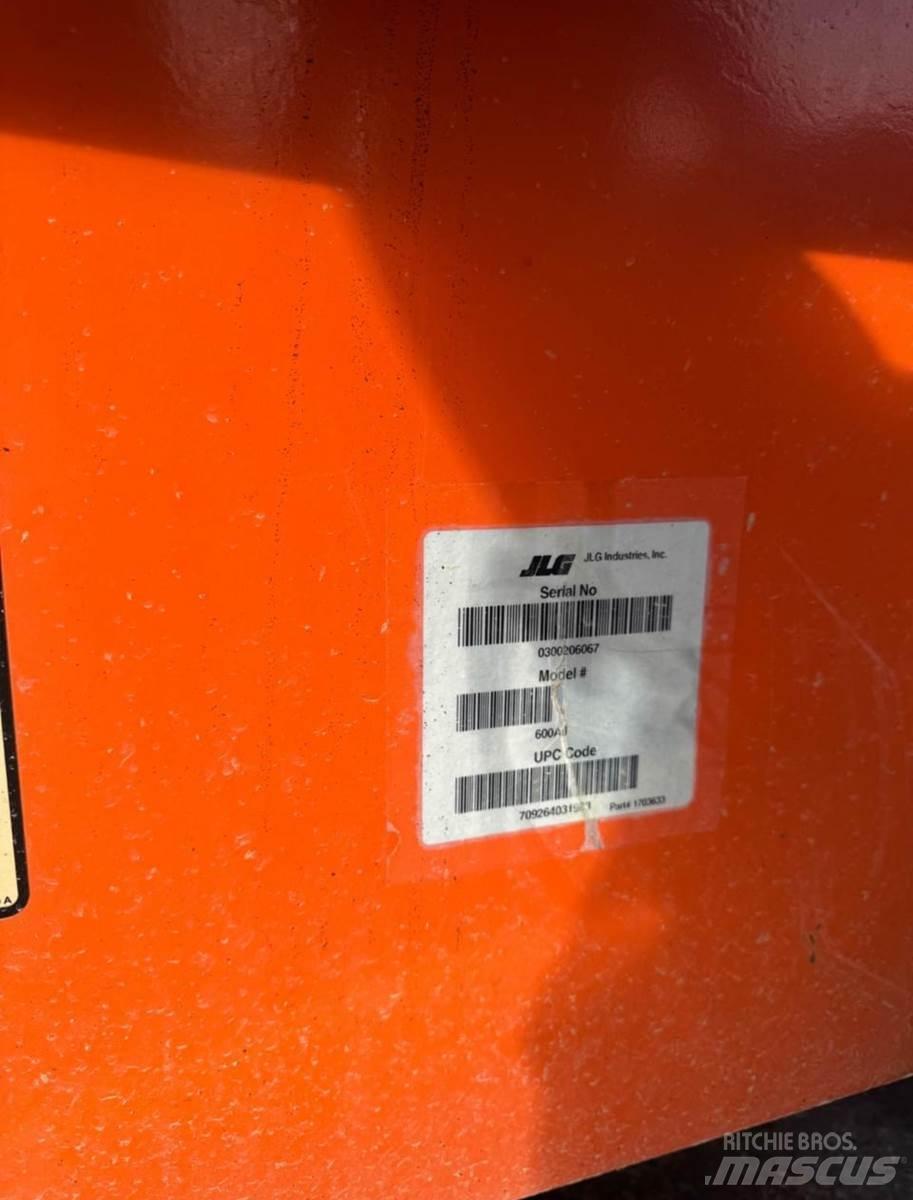 JLG 600AJ Други вишки и платформи