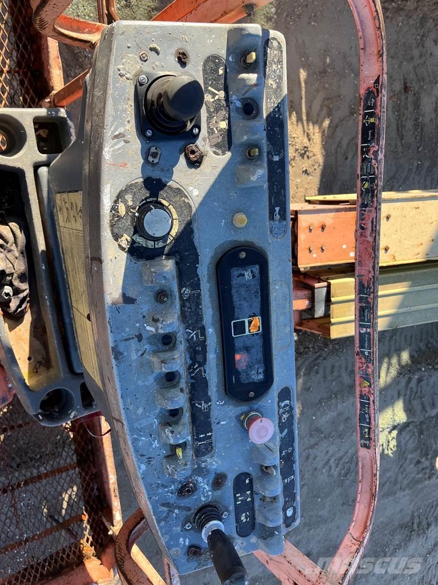 JLG 600S Други вишки и платформи