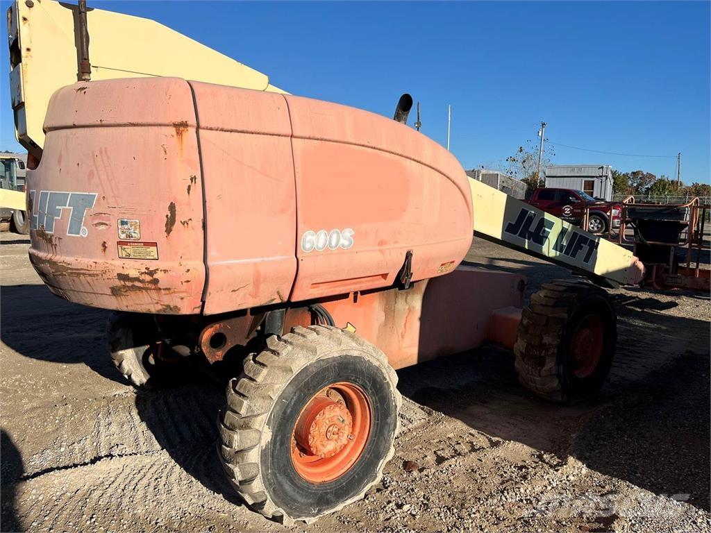 JLG 600S Други вишки и платформи