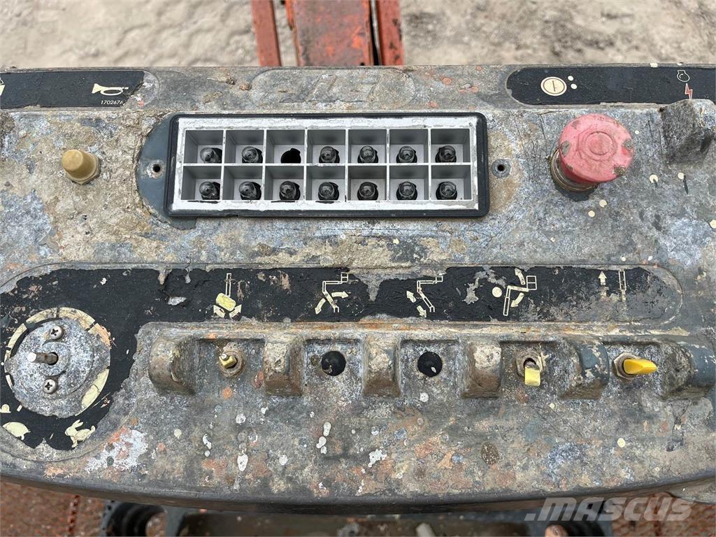 JLG 660SJ Други вишки и платформи