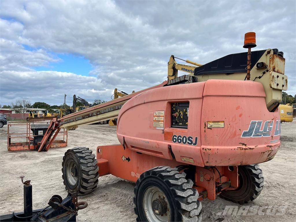 JLG 660SJ Други вишки и платформи