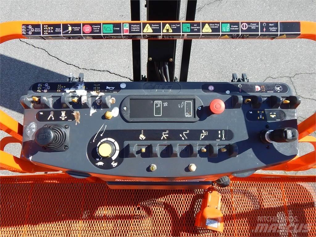JLG 860SJ Телескопични повдигачи
