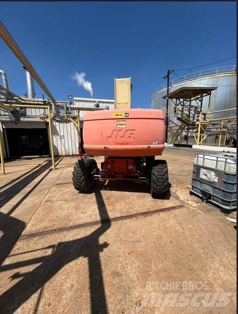 JLG 860SJ Съчленени стрелови подемници