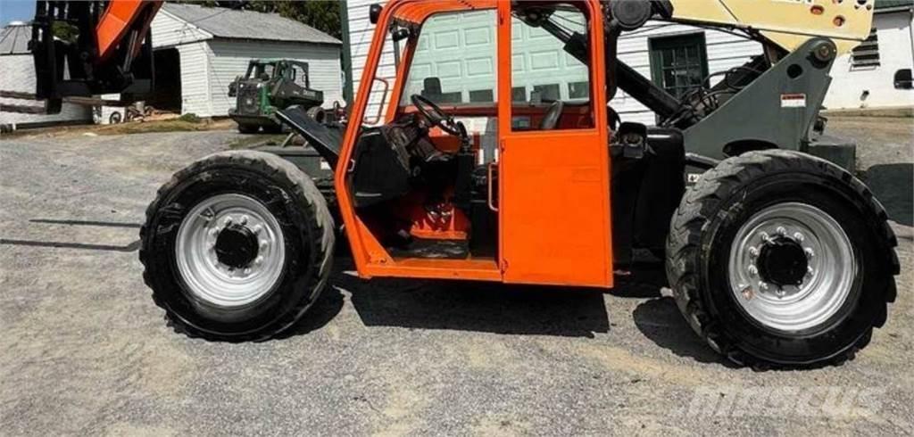 JLG G6-42A Телескопични товарачи