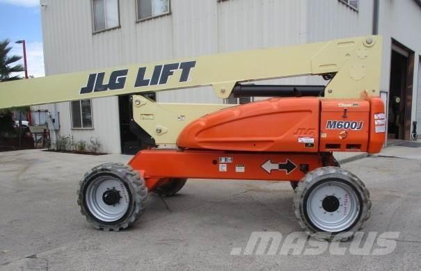 JLG M600J Други вишки и платформи