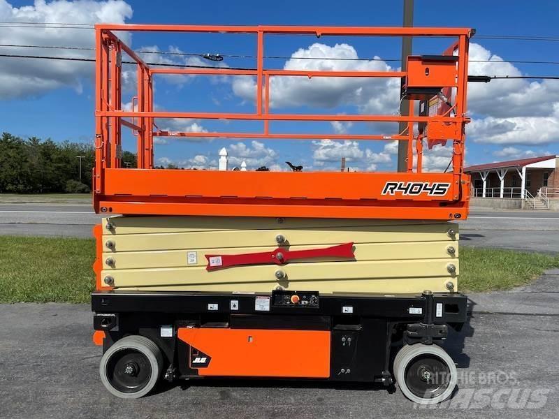JLG R4045 Ножични работни платформи