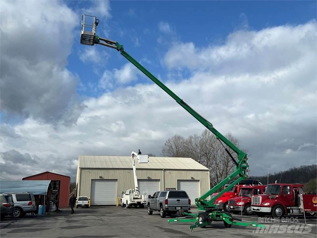 JLG T500J Моторизирани платформи с ремарке