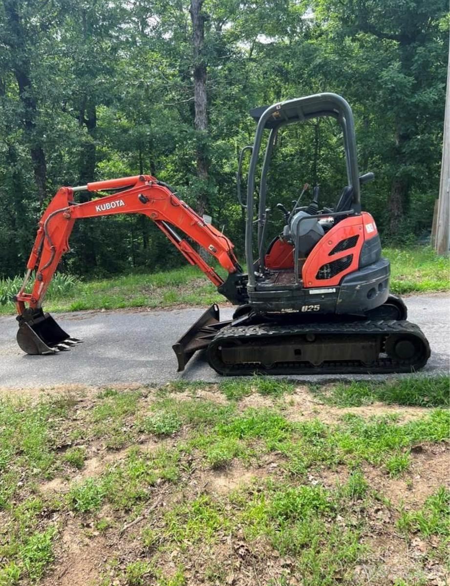 Kubota U25 Мини екскаватори < 7 т