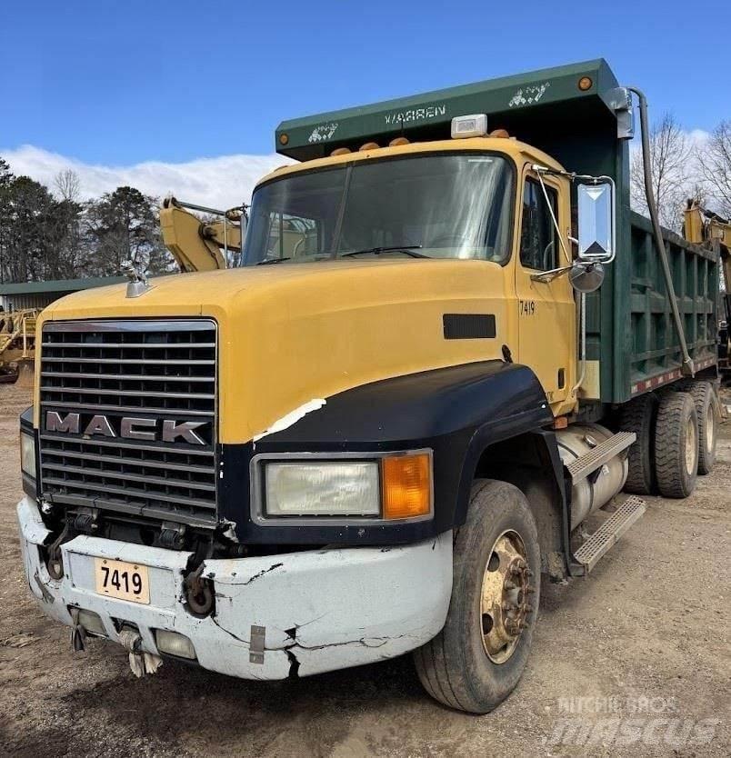 Mack CH613 Самосвал