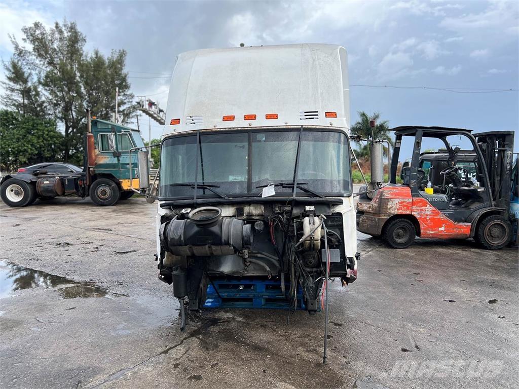 Mack CH613 Транспорт - Други