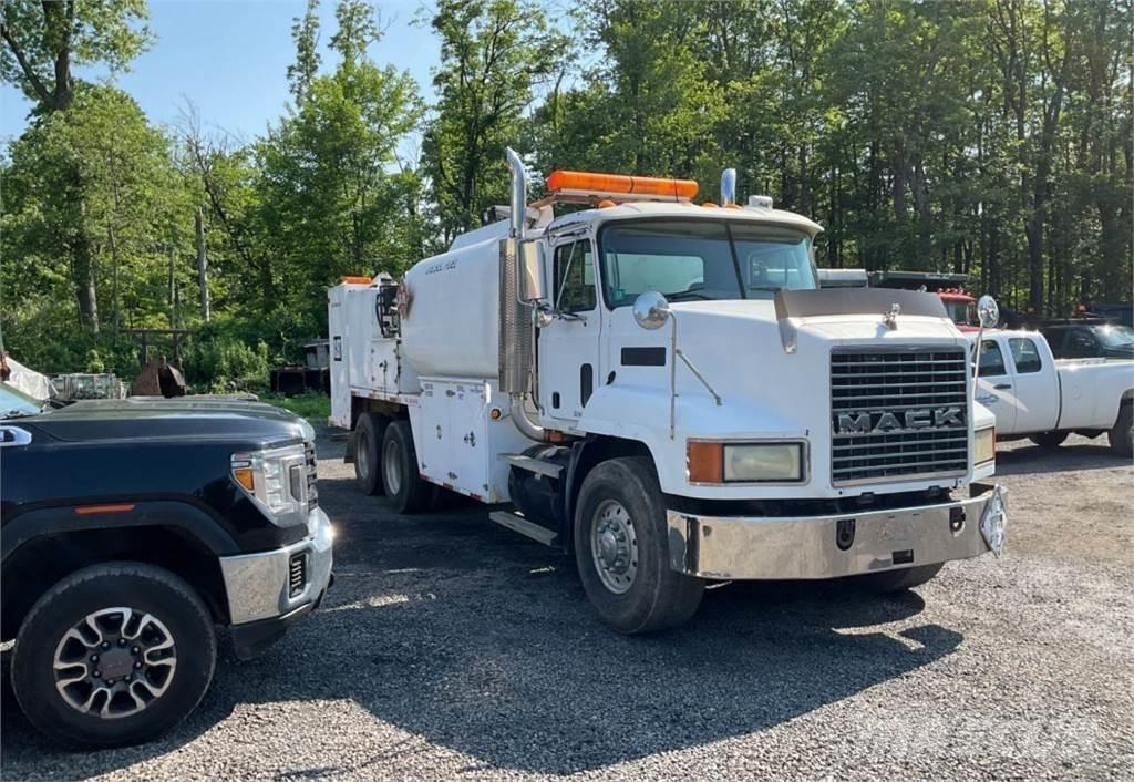 Mack CH613 Цистерна
