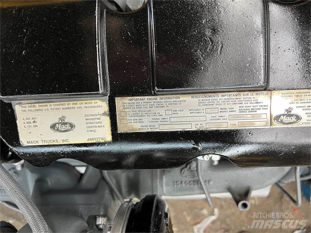 Mack E7 Двигатели