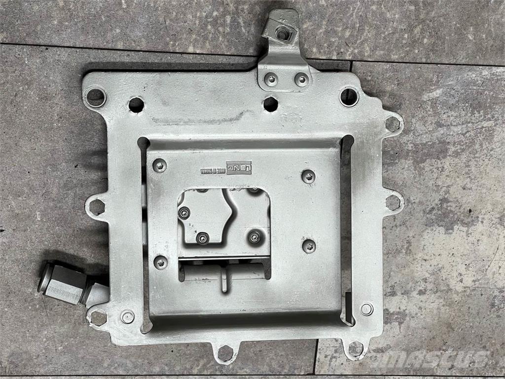 Mack E7 Транспорт - Други