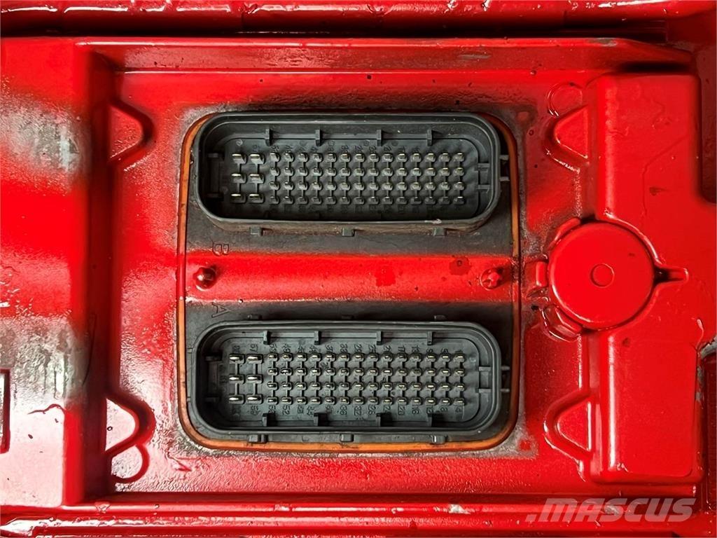 Mack MP7 Електроники
