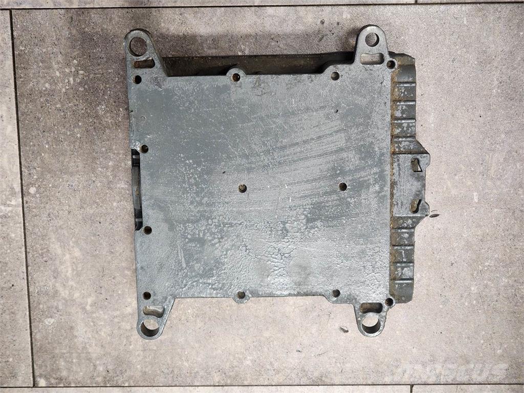 Mack N/A Електроники