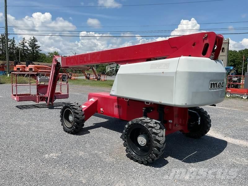 MEC 45J Телескопични повдигачи
