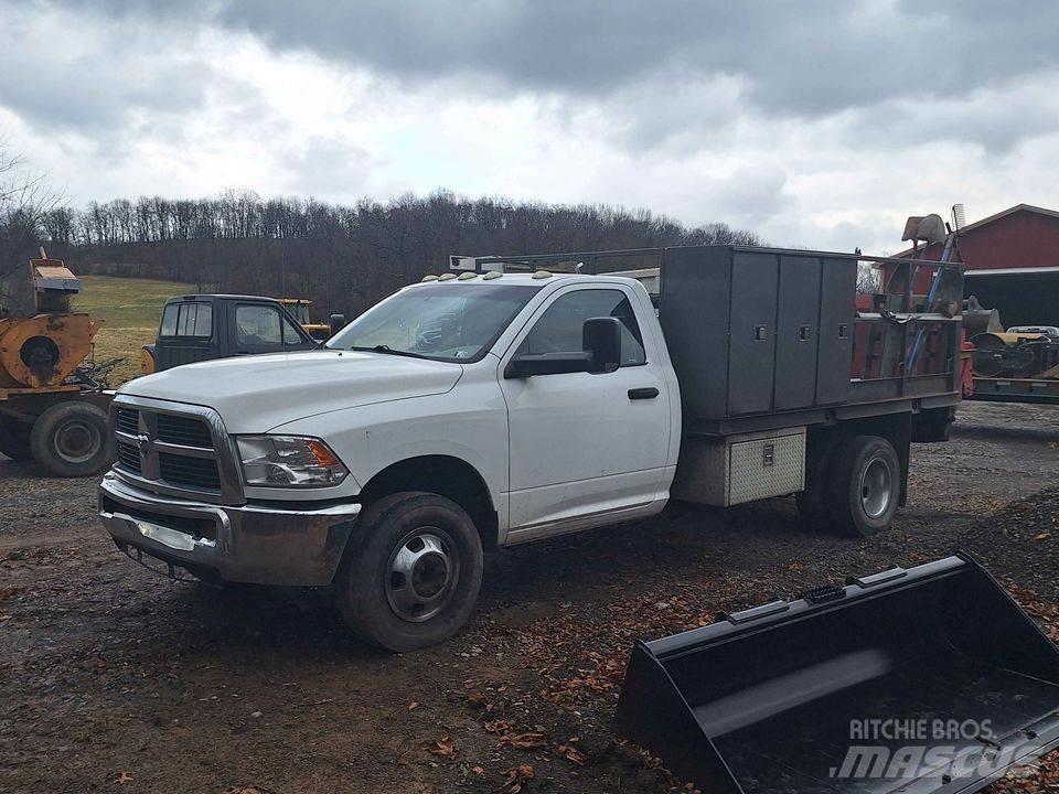 RAM 3500 Пикапи