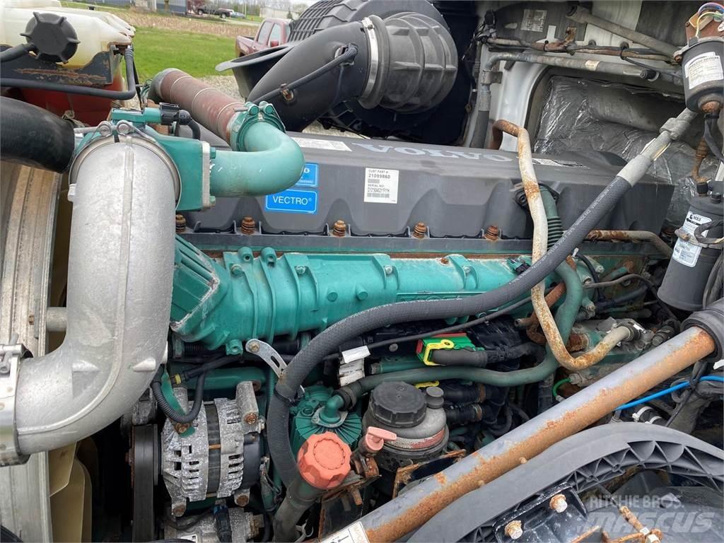 Volvo D13 Двигатели