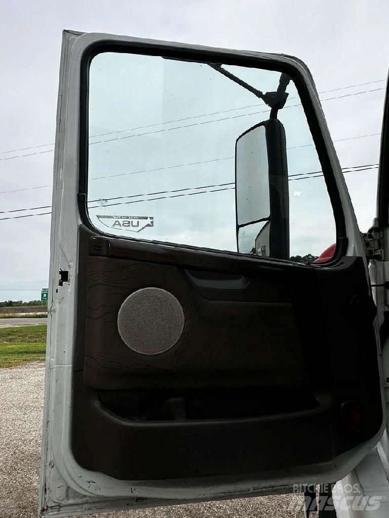 Volvo D13 Двигатели