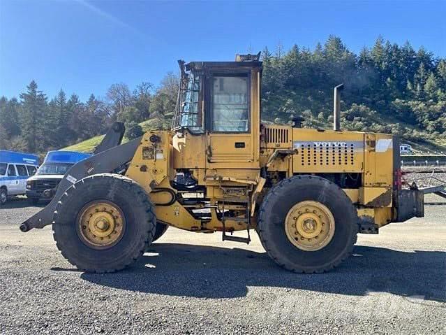 Volvo L90C Колесни товарачи