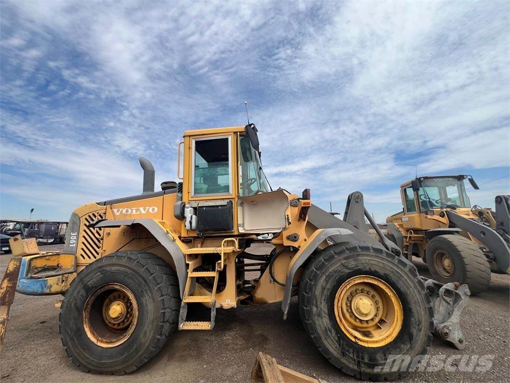 Volvo L90E Колесни товарачи
