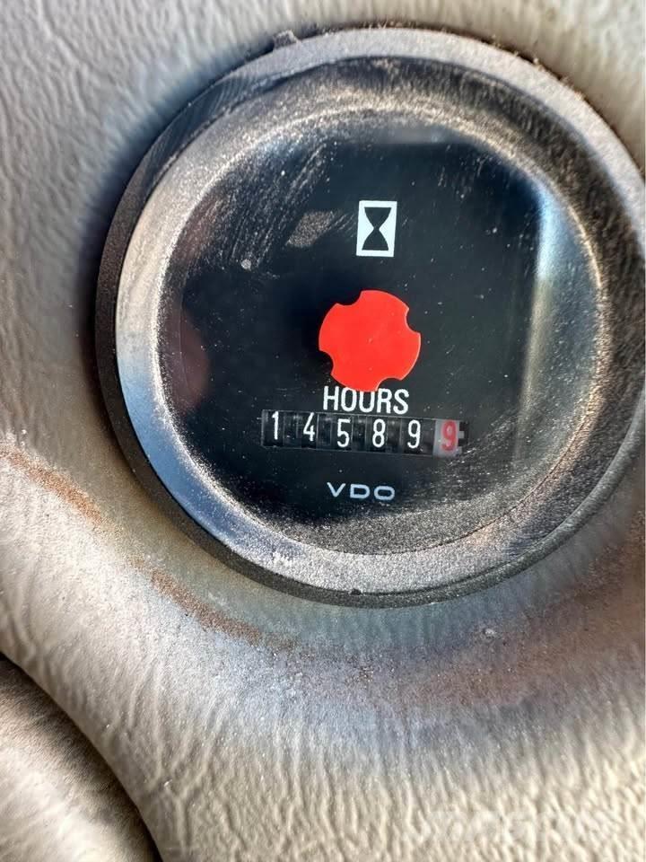 Volvo L90F Колесни товарачи