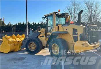 Volvo L90G Колесни товарачи