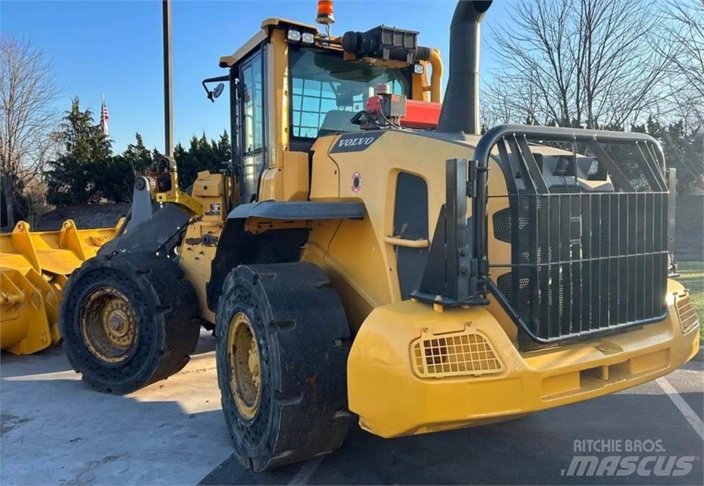 Volvo L90G Колесни товарачи