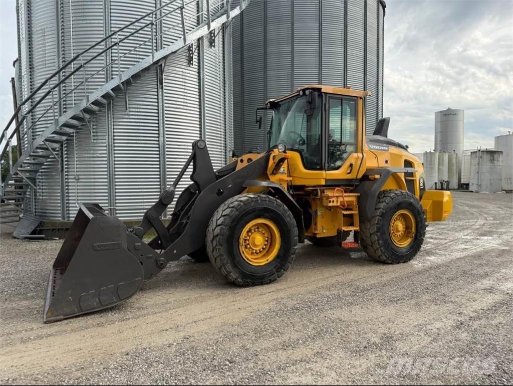Volvo L90H Колесни товарачи
