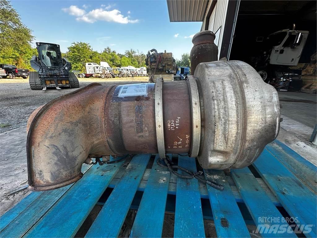 Volvo VNL Транспорт - Други