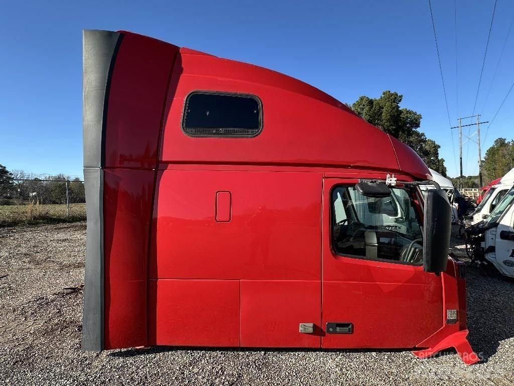 Volvo VNL Транспорт - Други