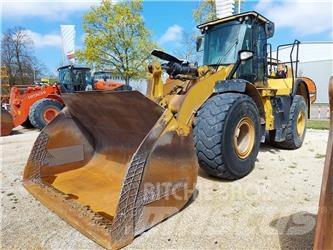 CAT 966M Колесни товарачи
