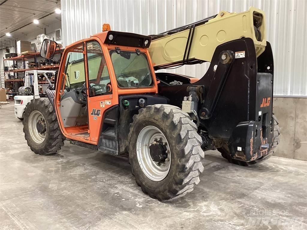 JLG 742 Телескопични товарачи