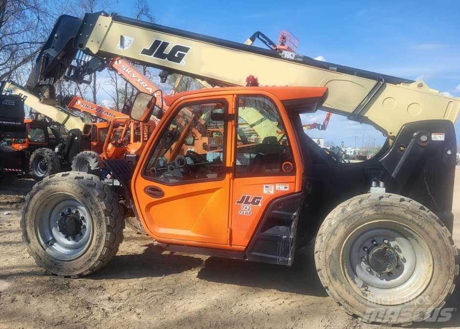 JLG 742 Телескопични товарачи