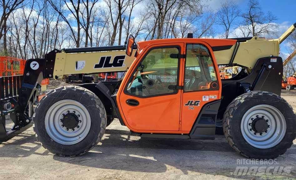 JLG 742 Телескопични товарачи