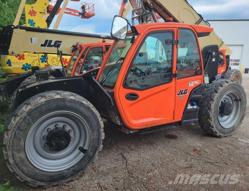 JLG 943 Телескопични товарачи